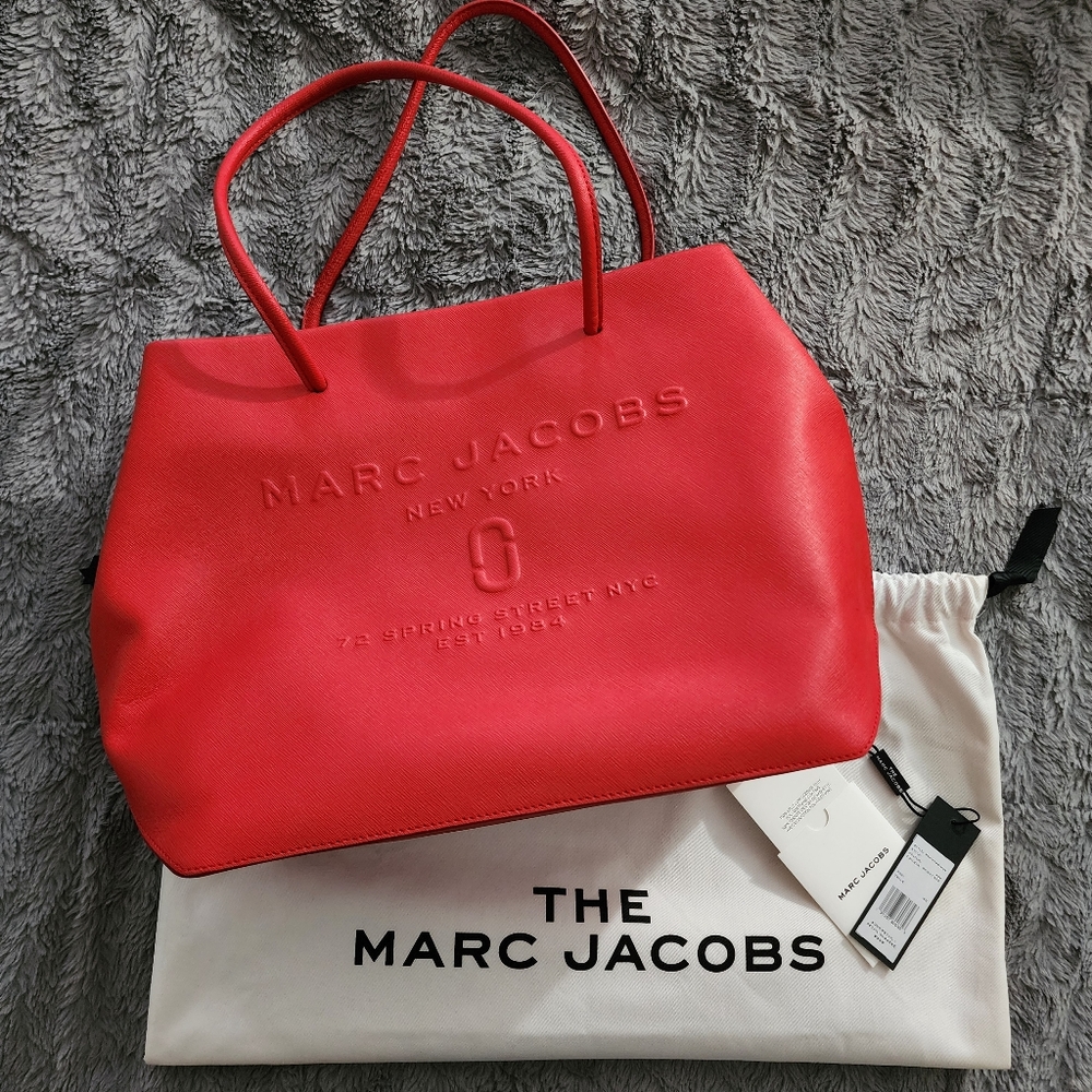MARC JACOBS Logo Shopper East West Tote Bag